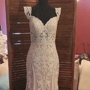 Allure Bridals White Sheath Wedding Dress with Sweetheart Neckline